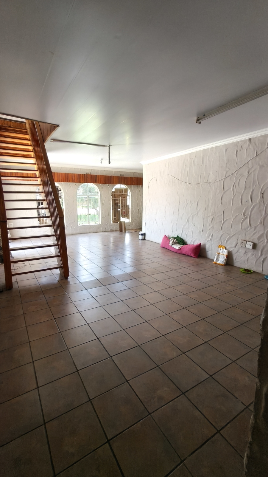 5 Bedroom Property for Sale in Ventersburg Free State